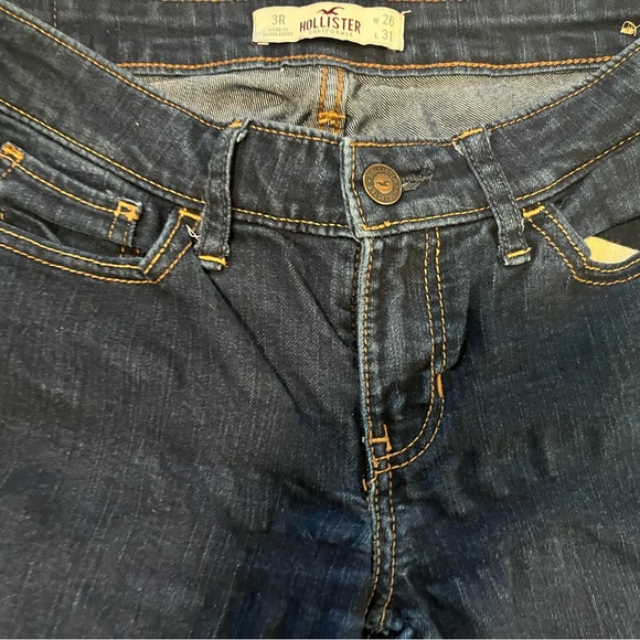 Hollister Ladies Jeans - Picture 2 of 7